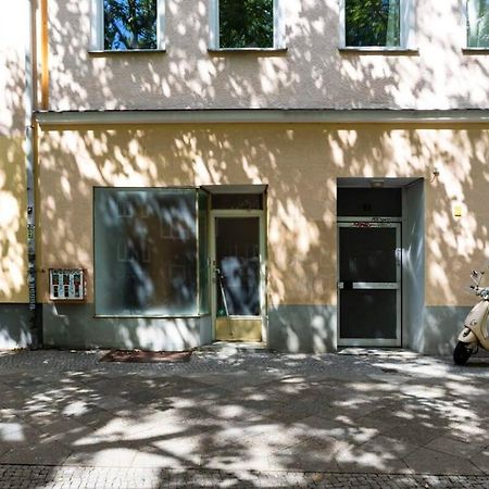 2 Bedroom In Great Location In Kreuzberg Berlin Exterior foto