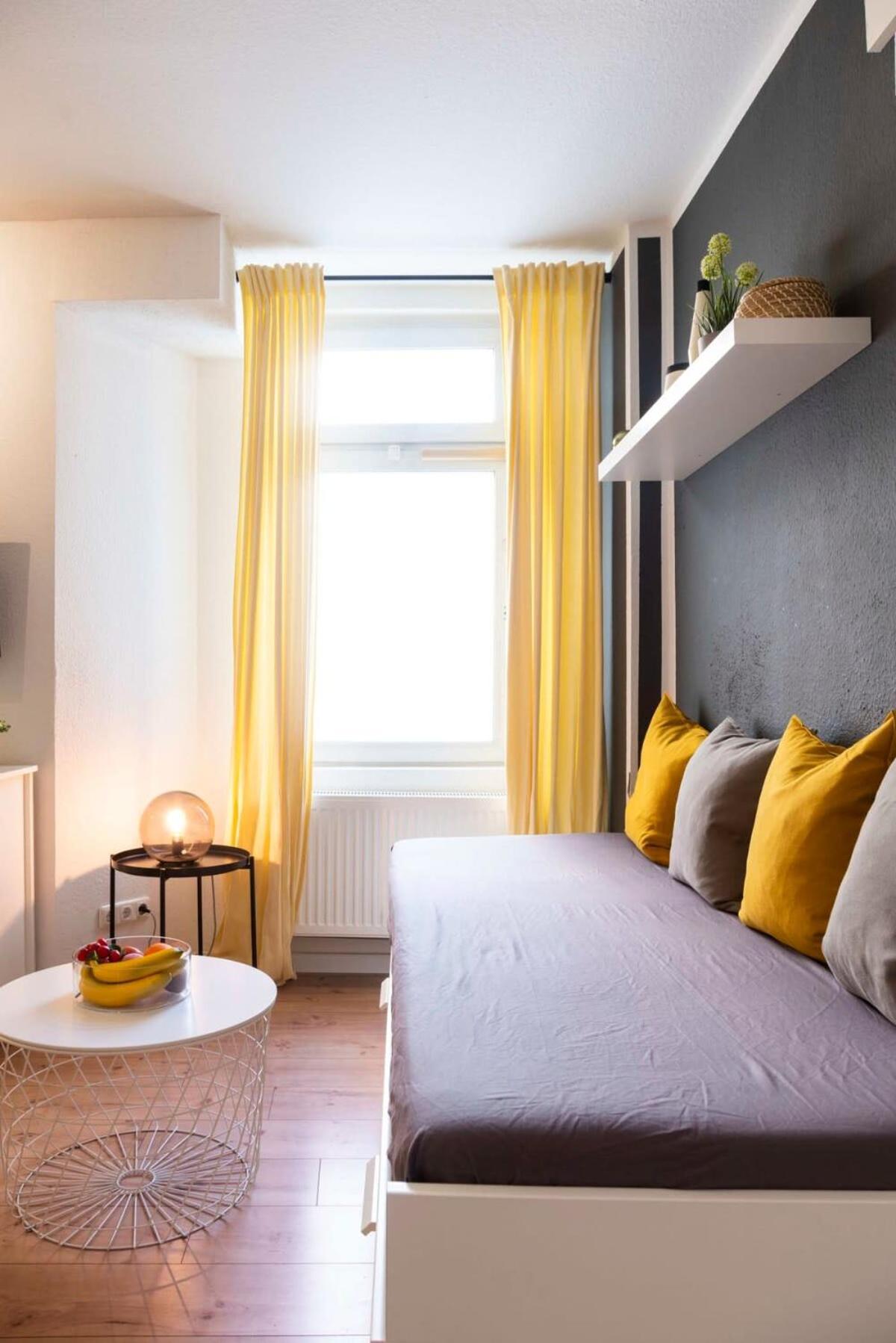 2 Bedroom In Great Location In Kreuzberg Berlin Exterior foto